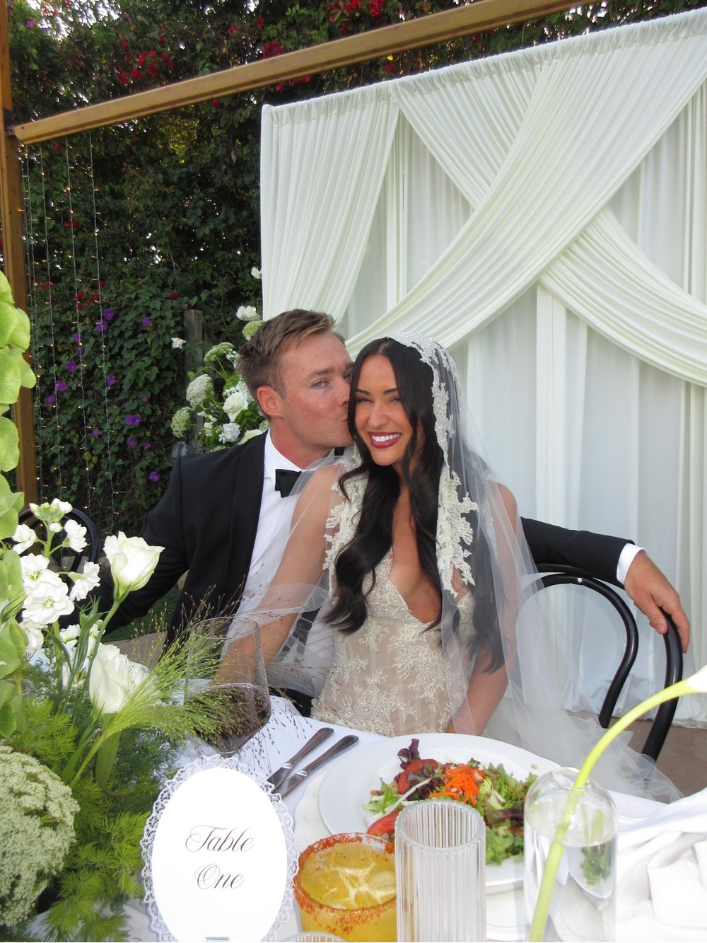 Kate Willa Roj Veil - Picture 2 of 10